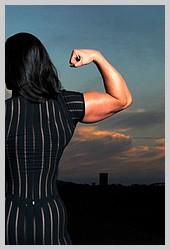 maria-wattel-tall-amazon-female-bodybuilder (4).jpg